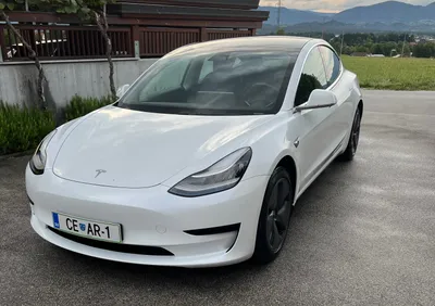 Tesla Model 3 RWD Standard Range plus, letnik 2020 – sličica 1