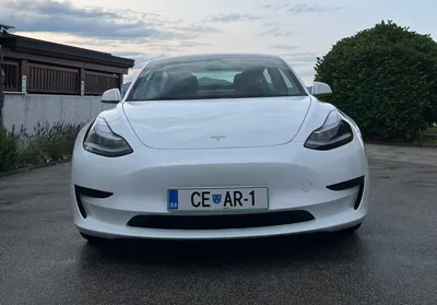 Tesla Model 3 RWD Standard Range plus, letnik 2020 – sličica 2